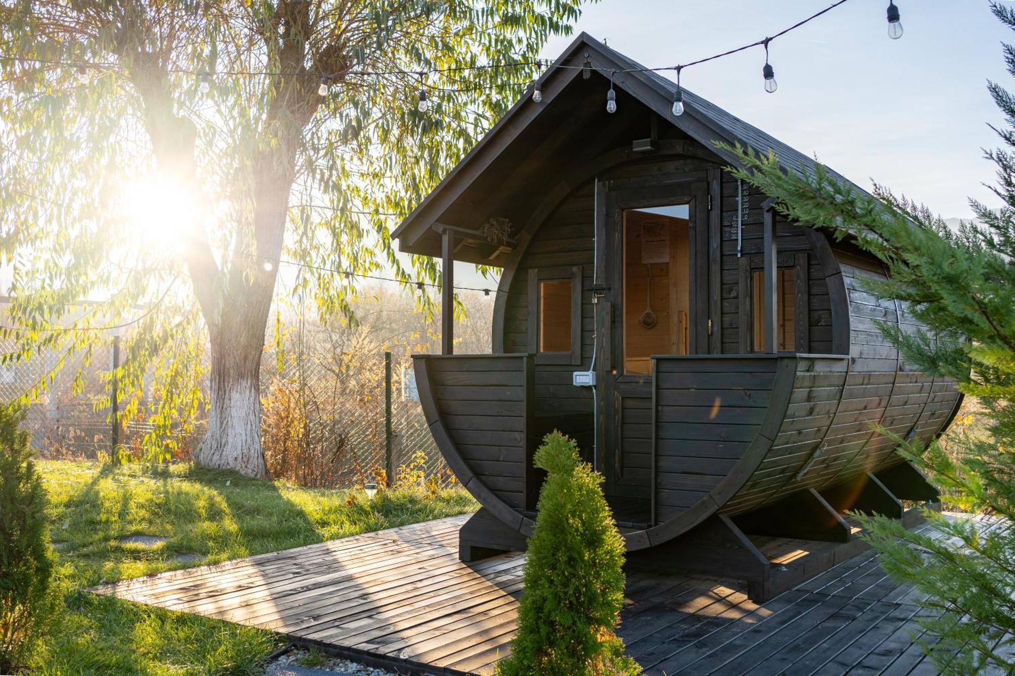 Glamp In Style Pods Resort Bran  Exteriör bild