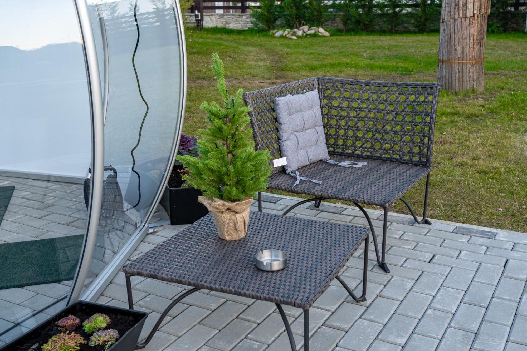 Glamp In Style Pods Resort Bran  Exteriör bild