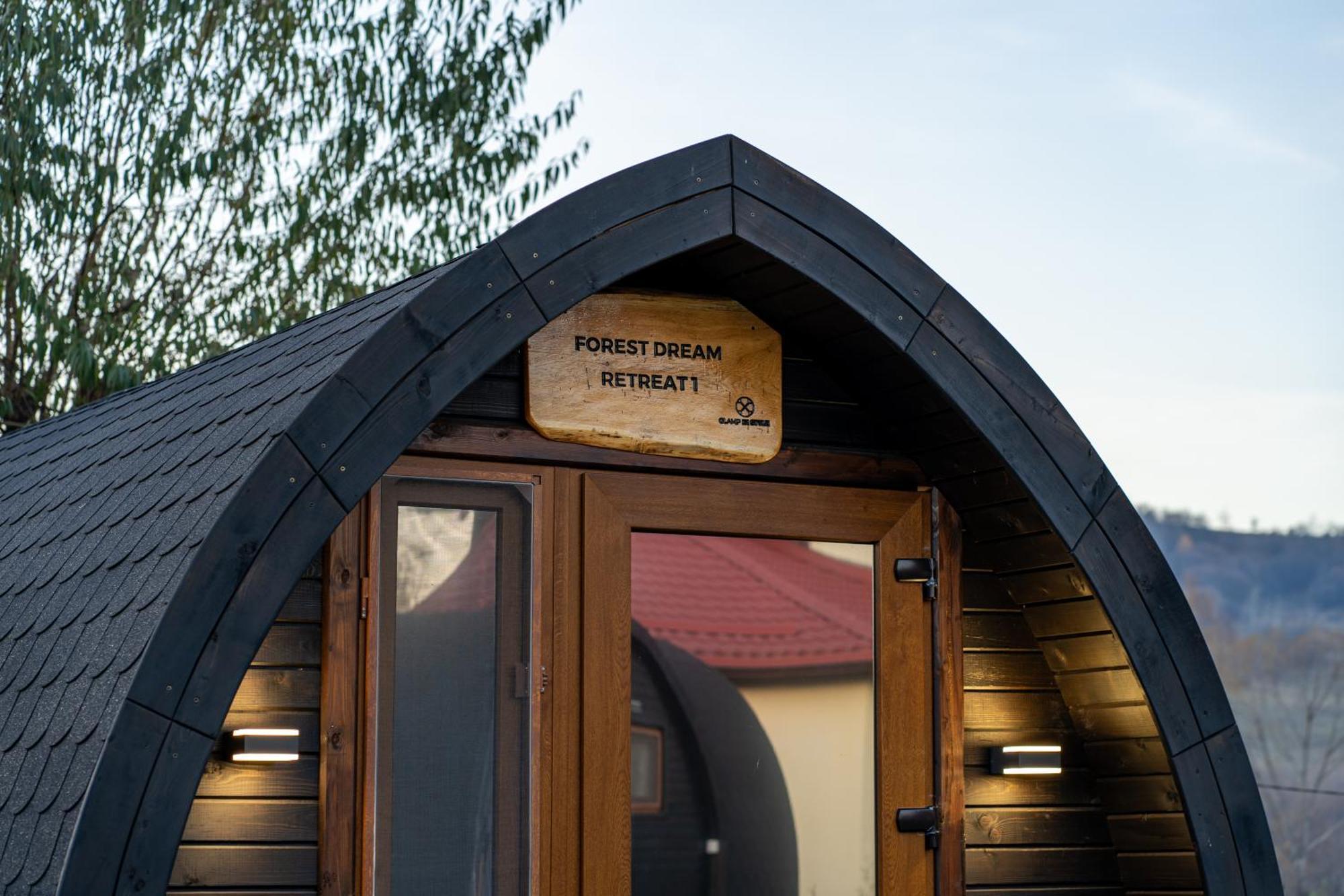 Glamp In Style Pods Resort Bran  Exteriör bild